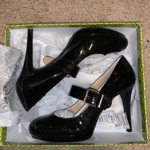 Black Sleek Gianna Bini Heels